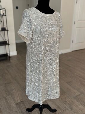 NWT Knee-Length Sequin Dress Size L